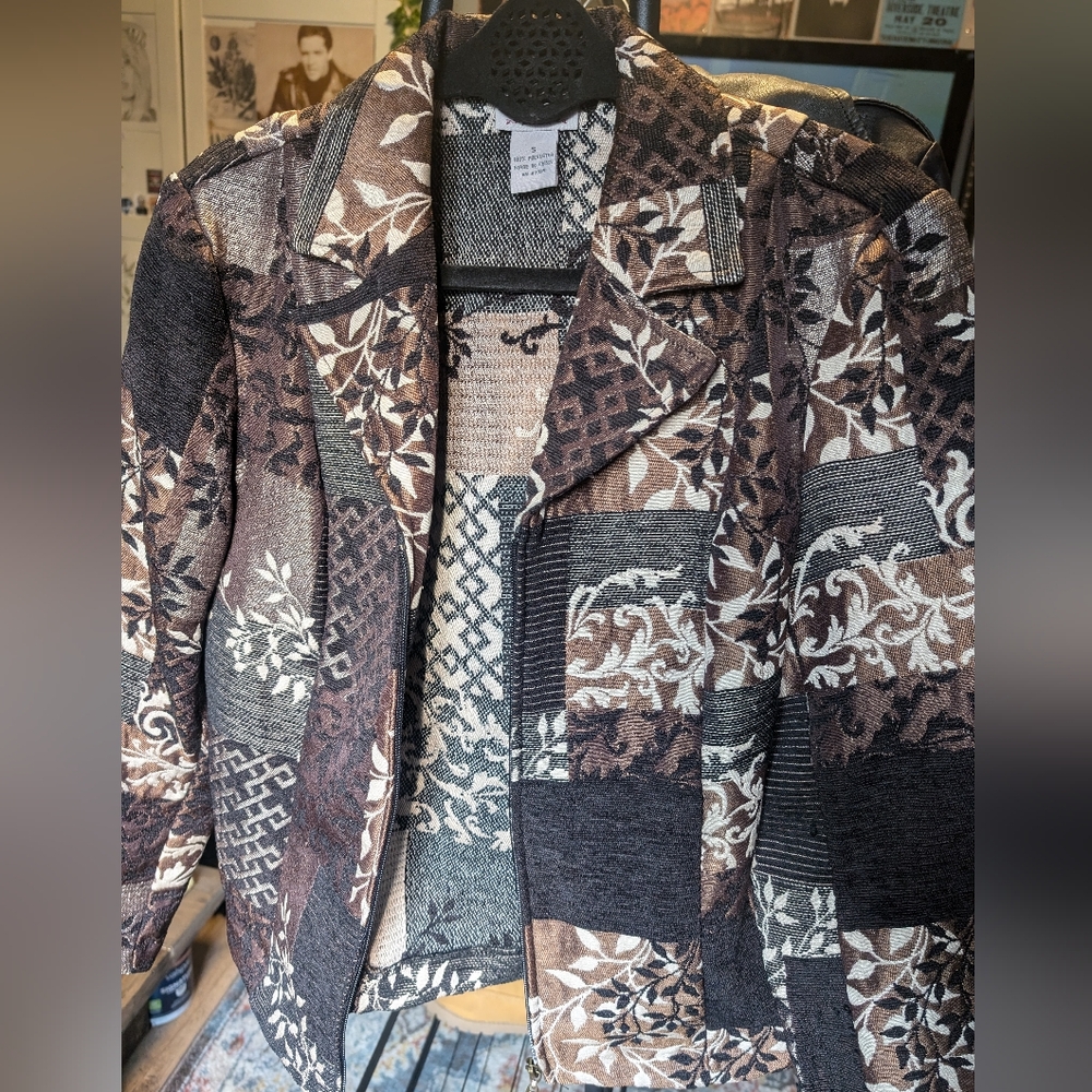 Renaissance Womens Size Small Color Block, Floral Print Jacket